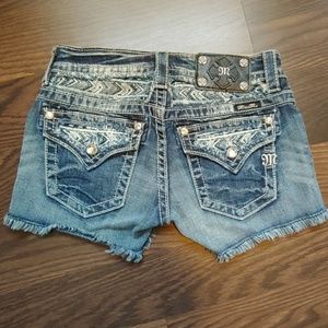 MISS ME "AZTEC" SHORTS SIZE 26